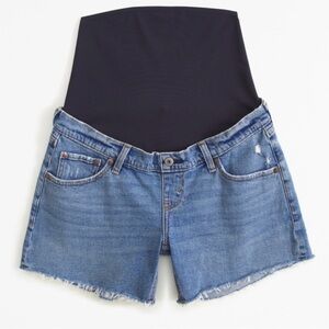 Abercrombie Maternity high rise dad short